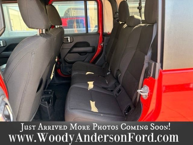 2023 Jeep Gladiator Overland