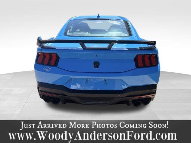 2025 Ford Mustang Dark Horse