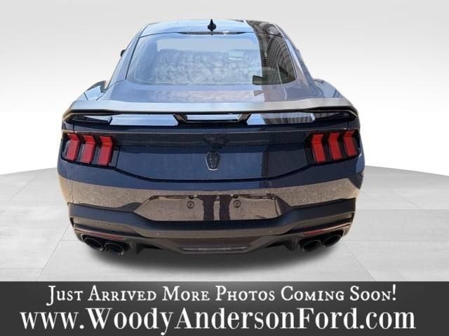 2024 Ford Mustang Dark Horse