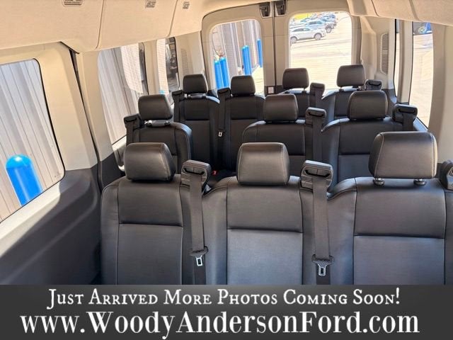2024 Ford Transit Passenger Wagon XL