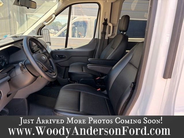 2024 Ford Transit Passenger Wagon XL