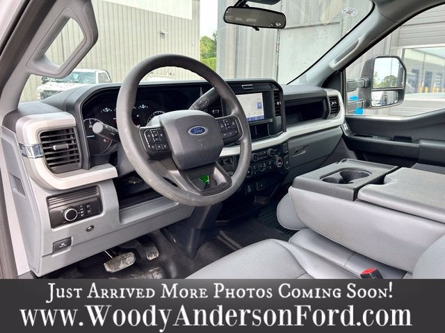 2025 Ford Super Duty F-550 DRW XL