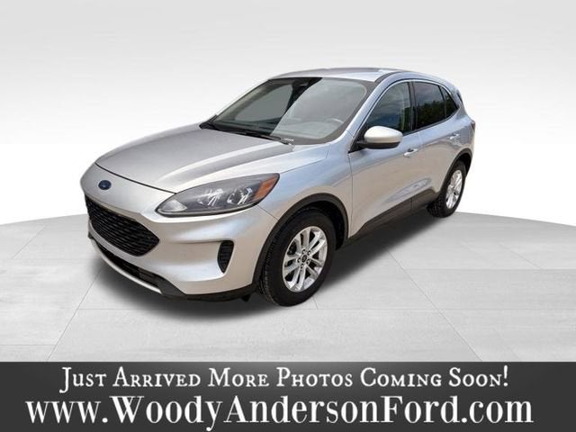 2020 Ford Escape SE FWD's photo