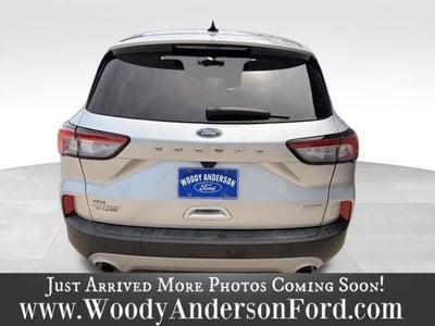 2020 Ford Escape SE