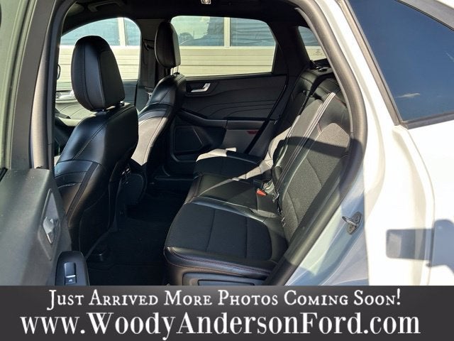 2025 Ford Escape ST-Line Select