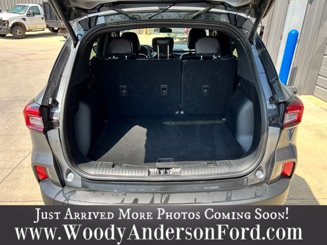 2025 Ford Escape ST-Line Select