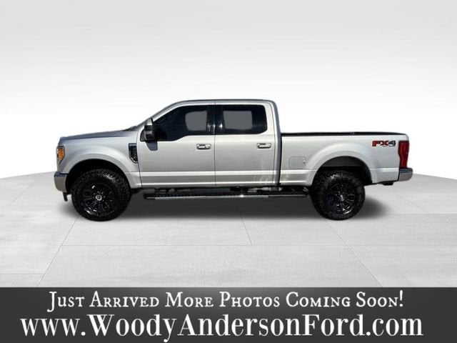 2017 Ford Super Duty F-250 SRW Lariat