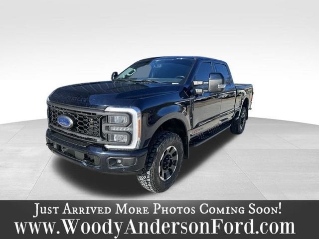 2023 Ford Super Duty F-250 SRW LARIAT