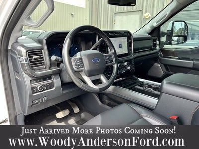 2023 Ford Super Duty F-250 SRW LARIAT