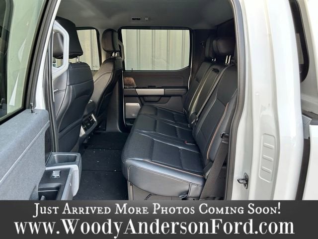 2026 Ford Super Duty F-450 DRW LARIAT