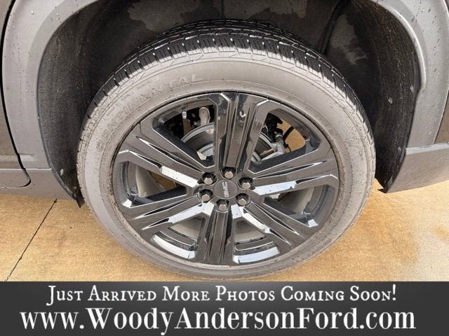 2024 GMC Acadia AWD Elevation