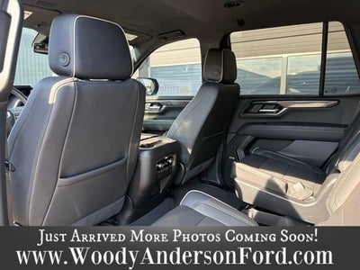 2025 GMC Yukon Elevation