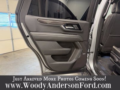 2025 GMC Yukon Elevation