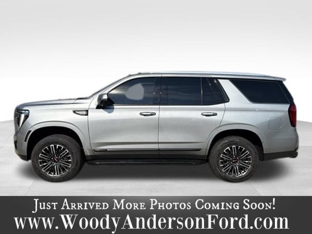2025 GMC Yukon Elevation