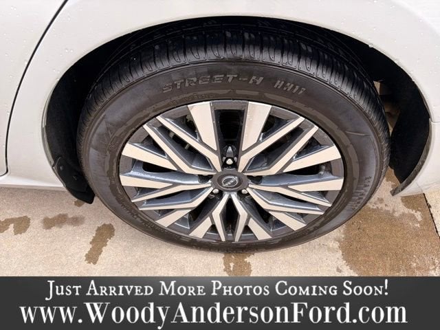 2023 Nissan Altima 2.5 SV