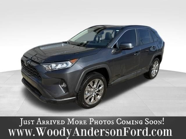 2020 Toyota RAV4 XLE Premium