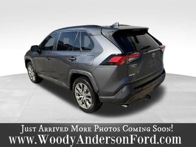 2020 Toyota RAV4 XLE Premium