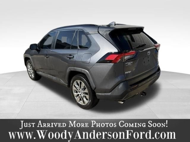 2020 Toyota RAV4 XLE Premium