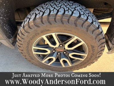 2024 GMC Sierra 1500 AT4