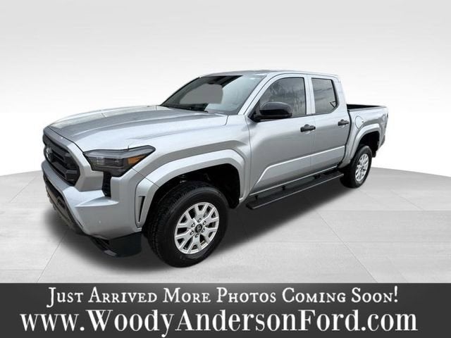 2024 Toyota Tacoma SR 4x2 Double Cab's photo