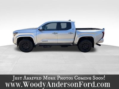 2024 Toyota Tacoma 4WD SR5
