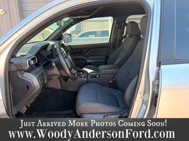 2024 Toyota Tacoma 4WD SR5