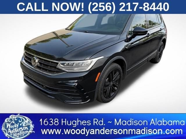 2022 Volkswagen Tiguan SE R-Line Black