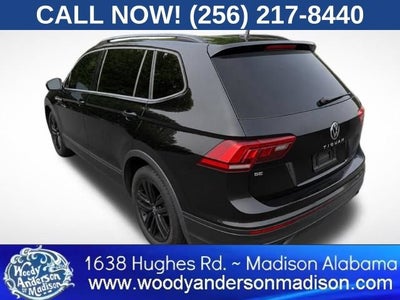 2022 Volkswagen Tiguan SE R-Line Black