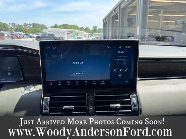 2023 Lincoln Navigator L Black Label