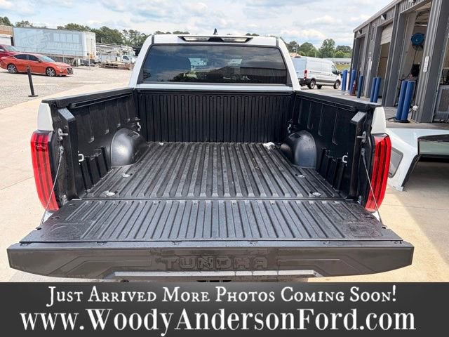 2024 Toyota Tundra 2WD SR5
