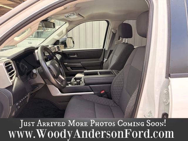 2024 Toyota Tundra 2WD SR5