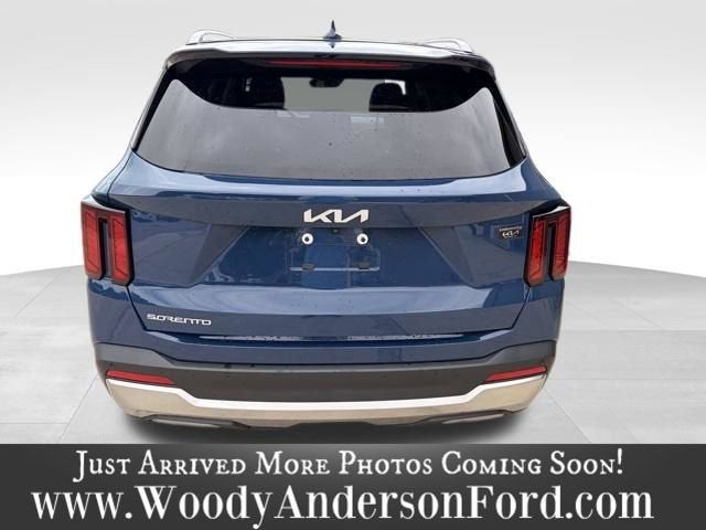 2024 Kia Sorento S