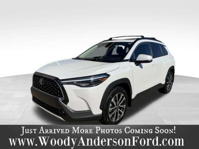 2022 Toyota Corolla Cross XLE