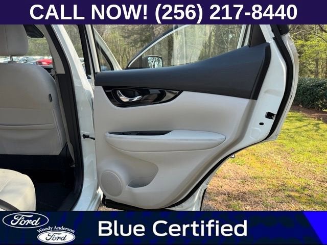 2022 Nissan Rogue Sport SV