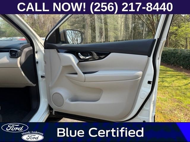 2022 Nissan Rogue Sport SV