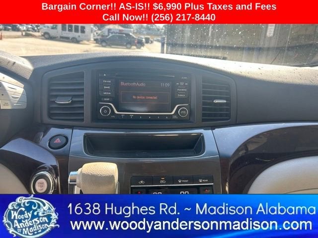 2016 Nissan Quest SV