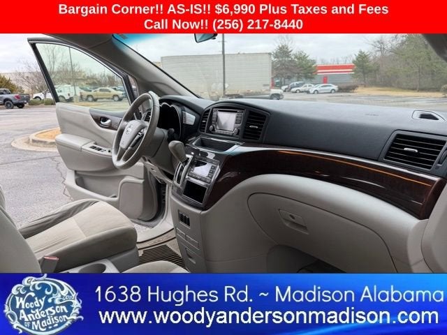 2016 Nissan Quest SV