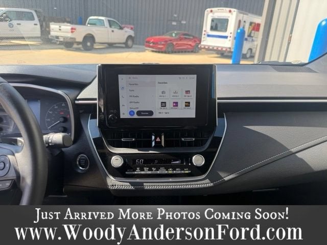 2024 Toyota Corolla Hatchback SE