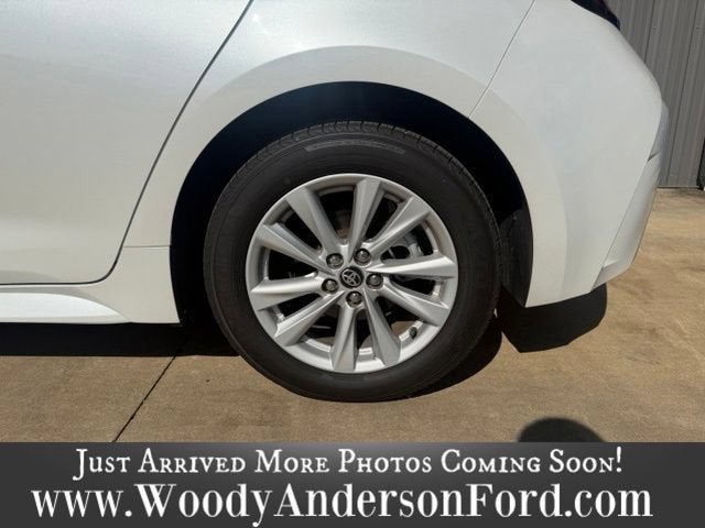 2024 Toyota Corolla Hatchback SE