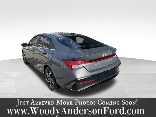 2024 Hyundai Elantra Hybrid Limited