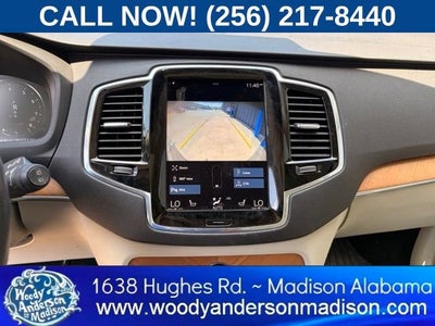 2022 Volvo XC90 Momentum