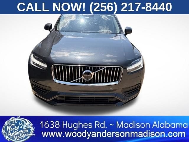 2022 Volvo XC90 Momentum