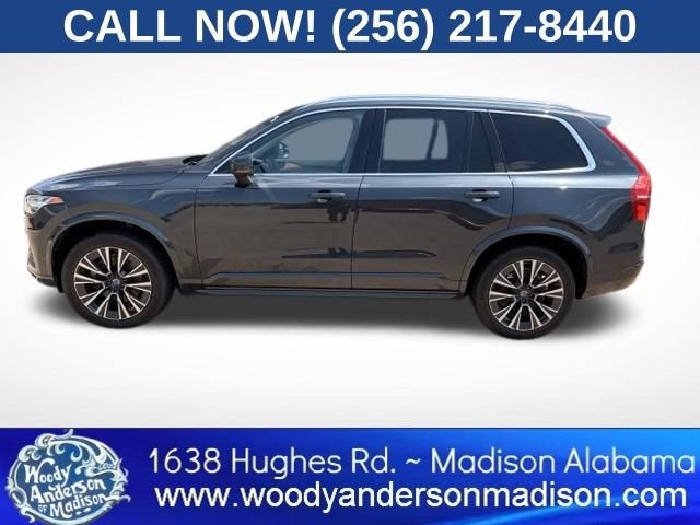 2022 Volvo XC90 Momentum