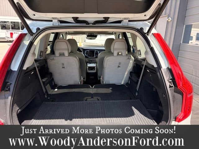 2022 Volvo XC90 Inscription